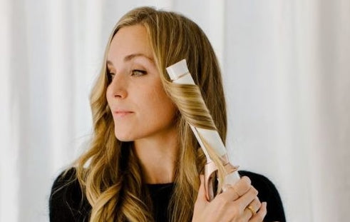 Hot Rollers Vs. Curling Irons: What are the Distinctions?